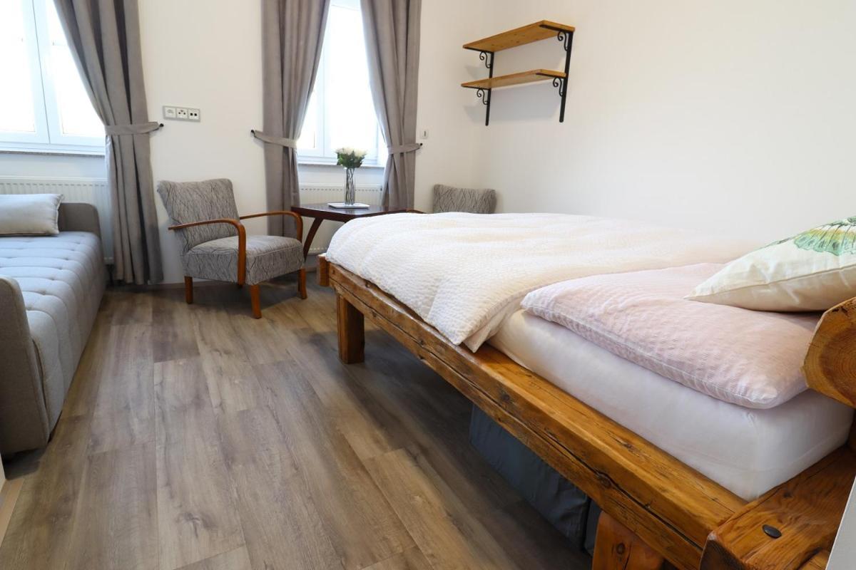 Penzion U Hlavacku Horažďovice Exteriör bild